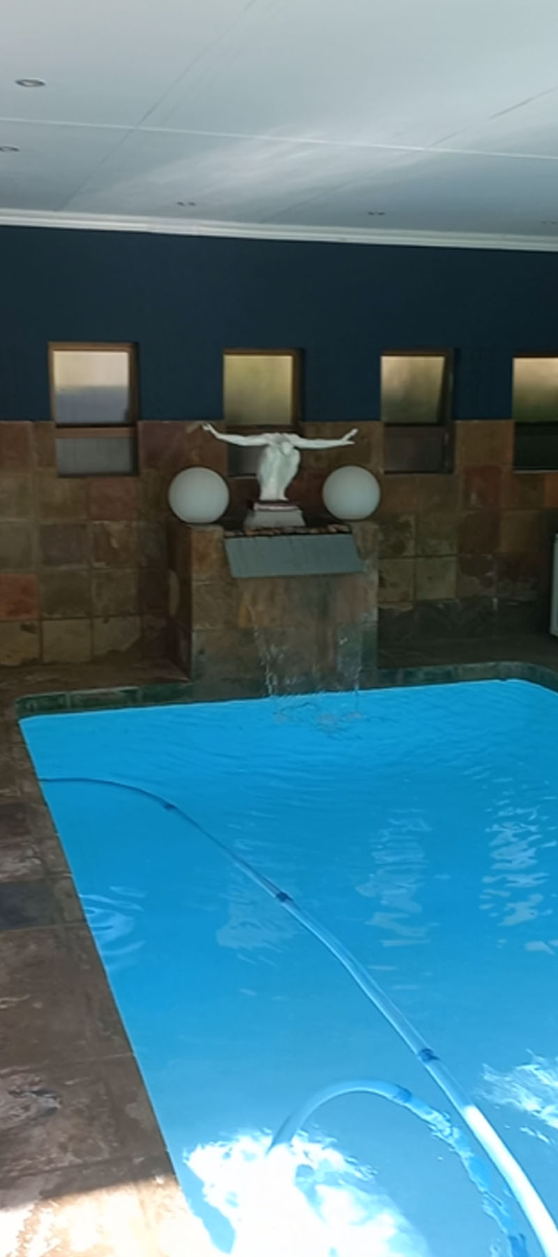 10 Bedroom Property for Sale in Hoekwil Western Cape